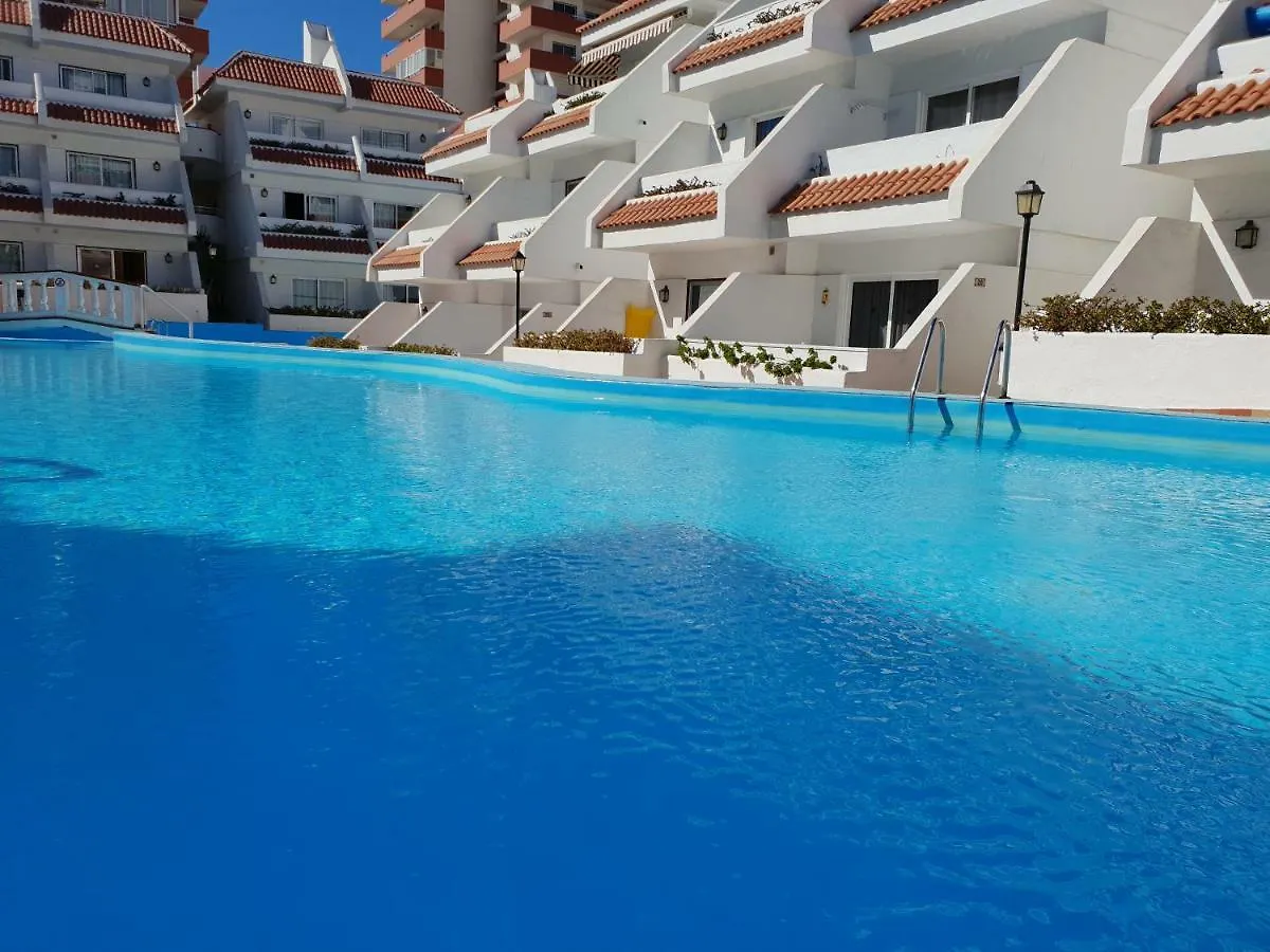 Apartment Casa Las Flores With Heated Pool, Only 490 Meters To The Beach, Balcony, Wifi Arona