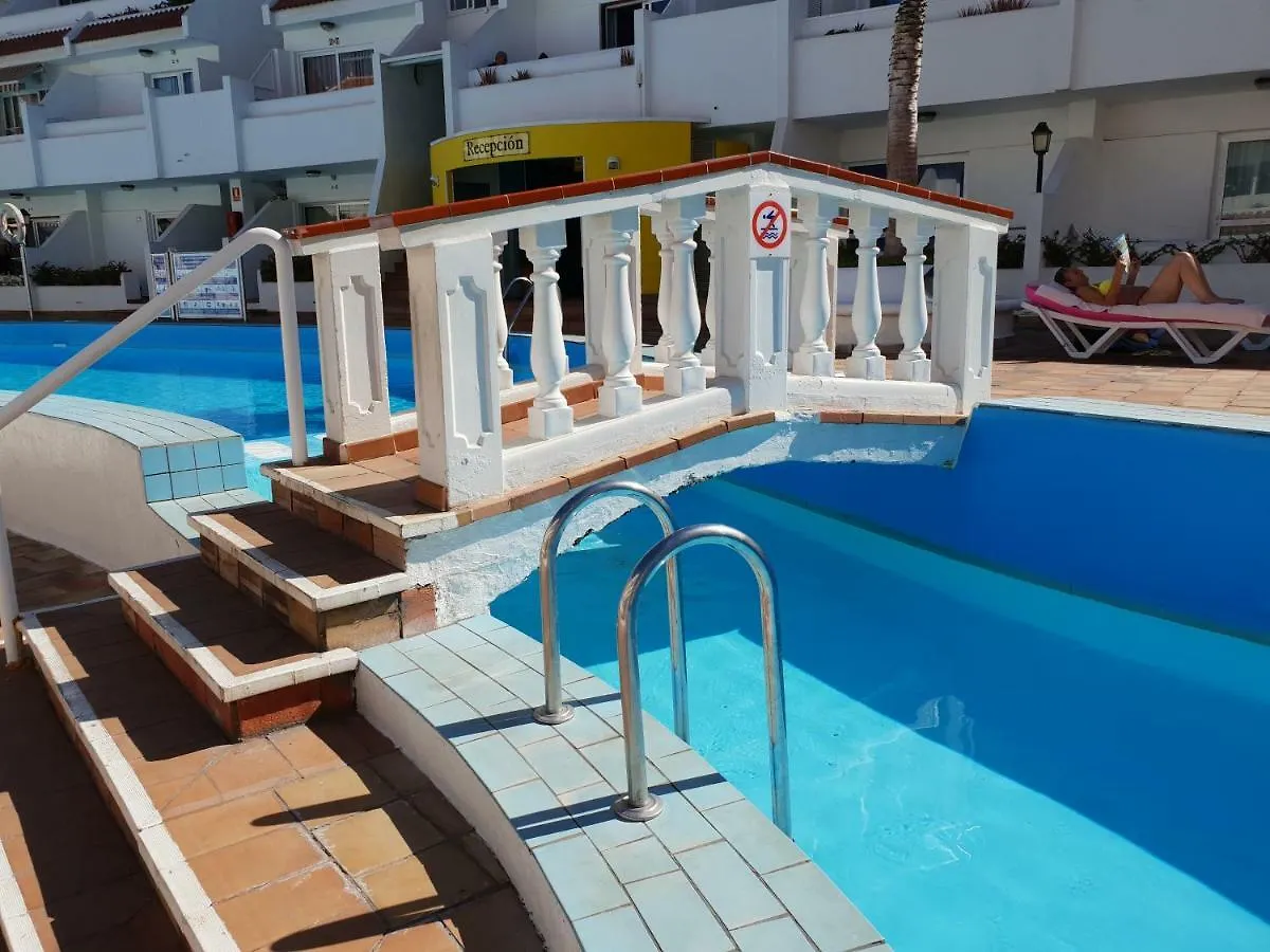 Casa Las Flores With Heated Pool, Only 490 Meters To The Beach, Balcony, Wifi Arona  Apartment