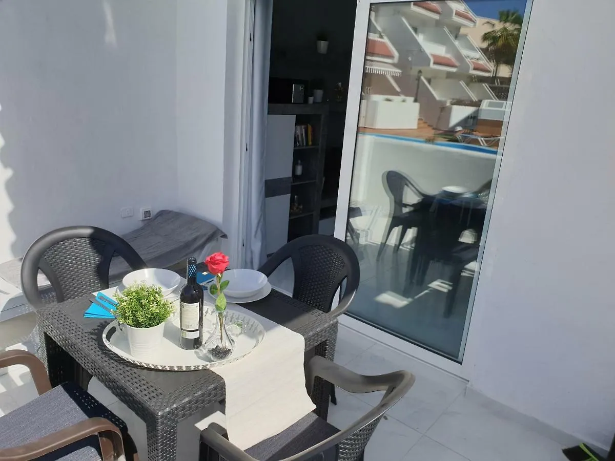 Casa Las Flores With Heated Pool, Only 490 Meters To The Beach, Balcony, Wifi Arona  Arona (Tenerife)